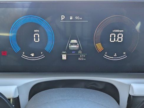 Used 2025 Hyundai Tucson SE image 23