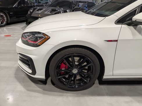 Used 2019 Volkswagen GTI SE FWD image 4