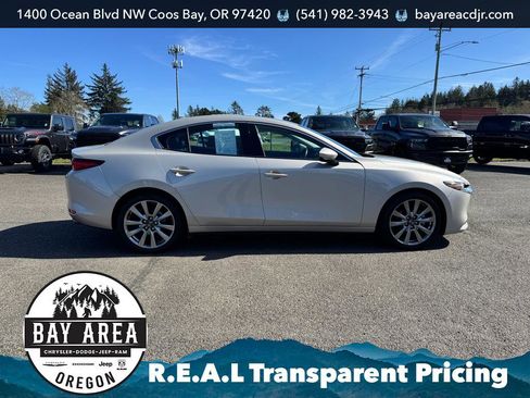 Used 2022 MAZDA MAZDA3 s image 7