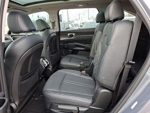Used 2021 Kia Sorento SX image 8