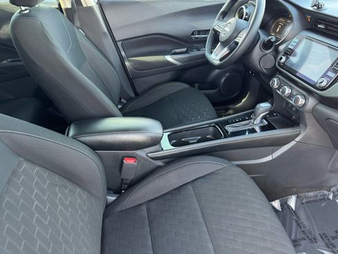 Used 2024 Nissan Kicks SV image 14
