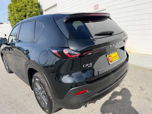 New 2026 MAZDA CX-5 Select image 4