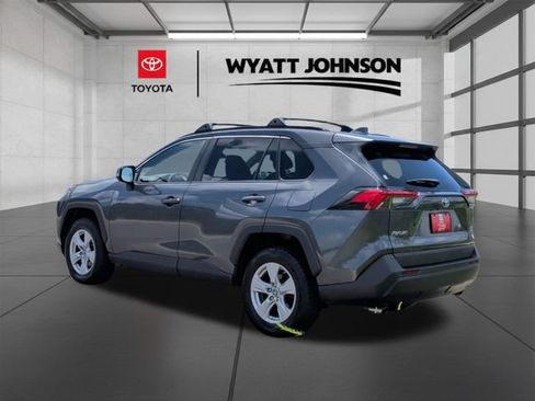 Used 2019 Toyota RAV4 XLE w/ Convenience Package AWD/4WD image 5