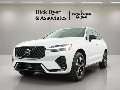 New 2026 Volvo XC60 B5 Core AWD/4WD image 5