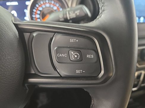 Used 2021 Jeep Wrangler Unlimited Sport AWD/4WD image 11