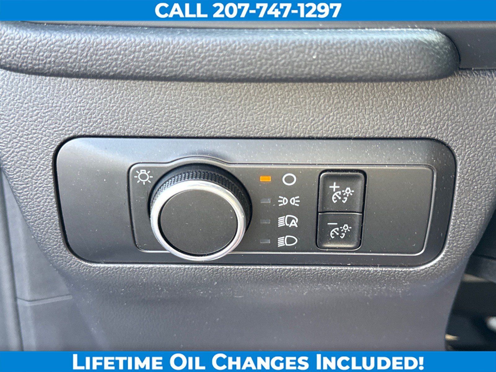 Used 2025 Ford Escape ST-Line AWD/4WD image 16