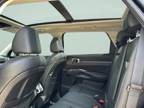 Certified 2026 Kia Sorento S w/ S Panoramic Sunroof Package FWD image 16