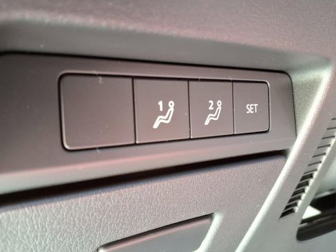 New 2026 MAZDA MAZDA3 2.5 S Hatchback w/ Premium Pkg FWD image 4