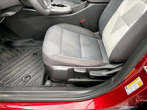 Used 2024 Chevrolet Trax LS w/ LS Convenience Package FWD image 31