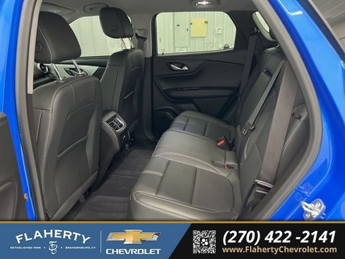 Used 2024 Chevrolet Blazer LT w/ Midnight/Sport Edition FWD image 11