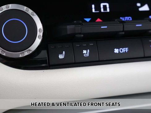 Used 2023 Toyota Tundra Capstone AWD/4WD image 8