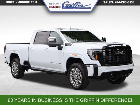 New 2026 GMC Sierra 2500 Denali Ultimate AWD/4WD image 7