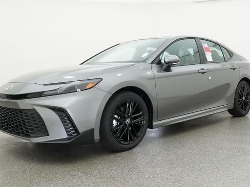 New 2026 Toyota Camry SE FWD image 33
