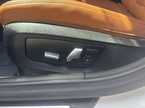 Used 2018 BMW 540i RWD image 13