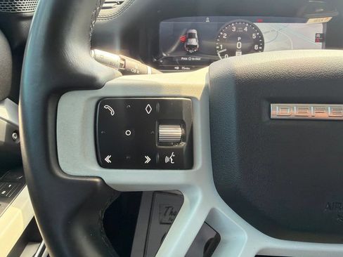 Used 2020 Land Rover Defender 110 SE AWD/4WD image 17