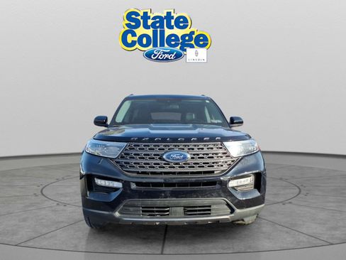 Used 2023 Ford Explorer XLT w/ Equipment Group 202A image 2