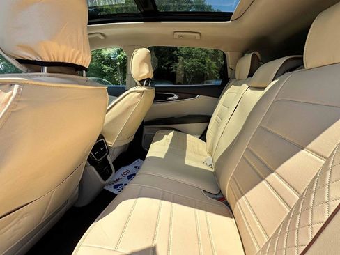 Used 2017 Lincoln MKX Select FWD image 24