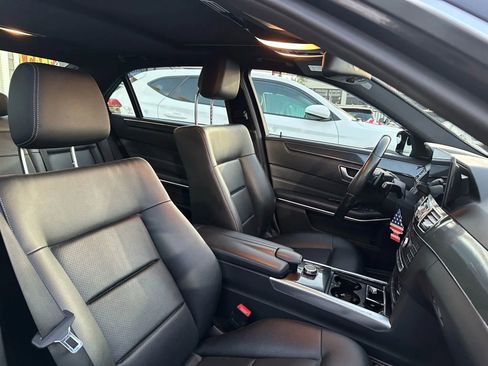 Used 2016 Mercedes-Benz E 350 4MATIC Sedan image 20