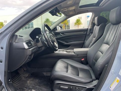 Used 2021 Honda Accord Touring image 5