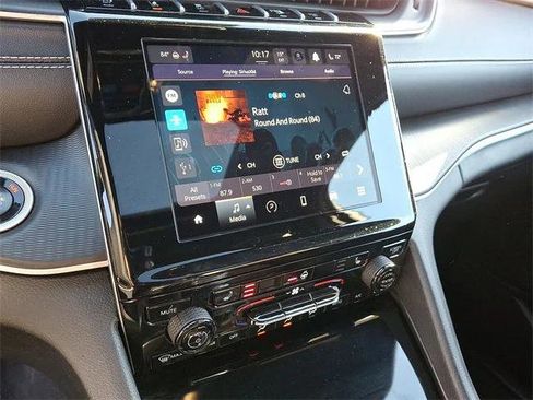 Certified 2024 Jeep Grand Cherokee Altitude image 14