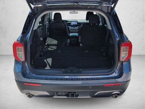Used 2021 Ford Explorer XLT w/ Equipment Group 202A AWD/4WD image 7