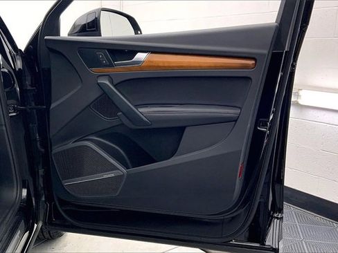 Certified 2023 Audi Q5 2.0T Premium Plus w/ Premium Plus Package image 24