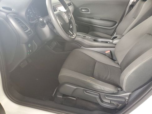 Used 2022 Honda HR-V EX image 11