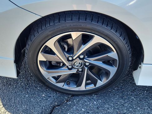 Used 2018 Toyota Corolla iM w/ Carpet Mat Package (TMS) FWD image 7