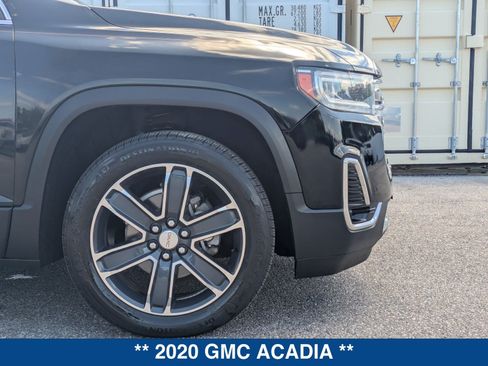 Used 2020 GMC Acadia SLT w/ Driver Alert Package II FWD image 12