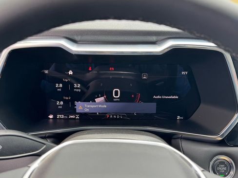 New 2026 GMC Canyon Elevation w/ Convenience Package image 24