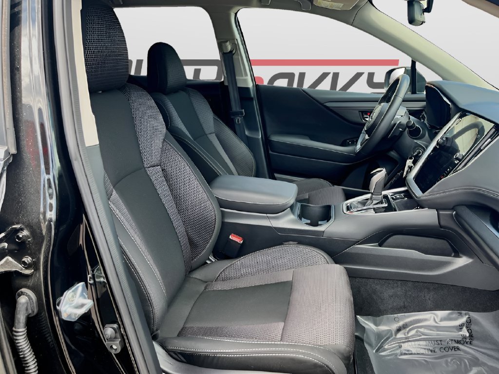 Used 2025 Subaru Outback Premium AWD/4WD image 27