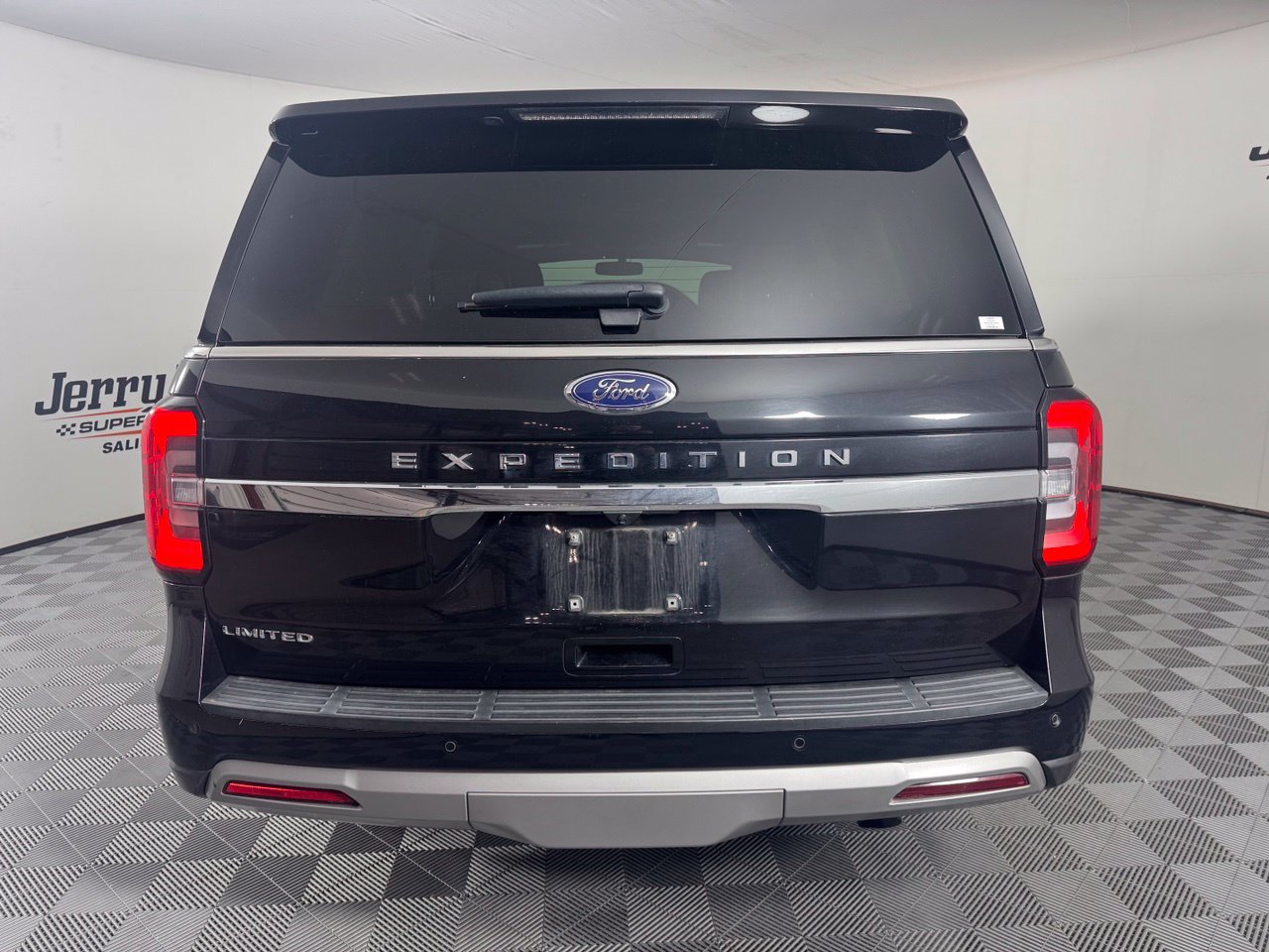 Used 2023 Ford Expedition Limited RWD image 7