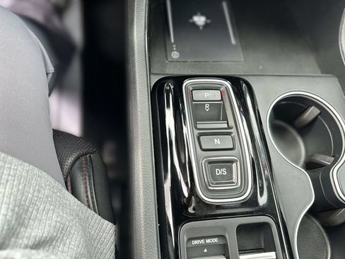 Used 2025 Honda Pilot Black Edition image 22