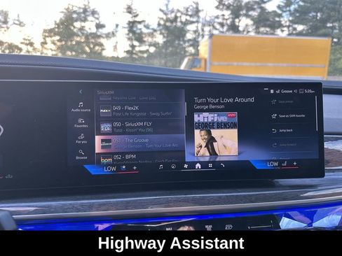 Used 2025 BMW 760i xDrive 760i xDrive w/ Executive Package image 22