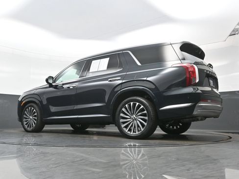 Certified 2023 Hyundai Palisade Calligraphy w/ Cargo Package AWD/4WD image 31