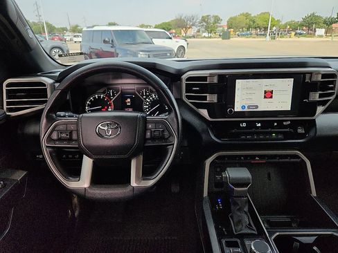 Used 2025 Toyota Tundra SR5 w/ SR5 Convenience Package AWD/4WD image 6