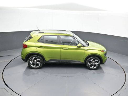 Certified 2023 Hyundai Venue SEL FWD image 37
