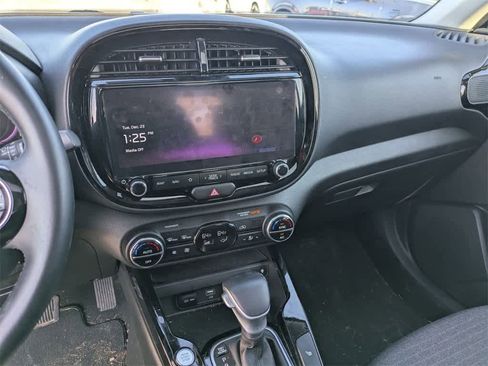 Used 2024 Kia Soul EX image 26