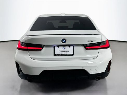 Used 2026 BMW 330i Sedan w/ M Sport Package RWD image 7