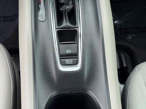 Certified 2022 Honda HR-V LX image 21