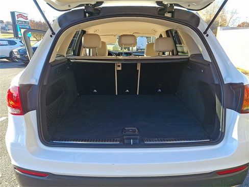 Used 2022 Mercedes-Benz GLC 300 4MATIC image 29