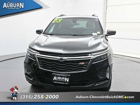 Used 2023 Chevrolet Equinox RS AWD/4WD image 3