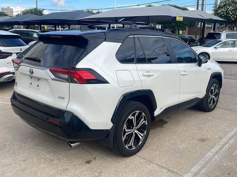 Used 2021 Toyota RAV4 XSE w/ Premium Package AWD/4WD image 4