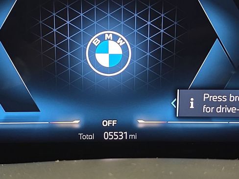 Used 2026 BMW X5 xDrive40i w/ M Sport Package AWD/4WD image 17