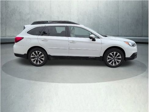 Used 2016 Subaru Outback 2.5i Limited image 7