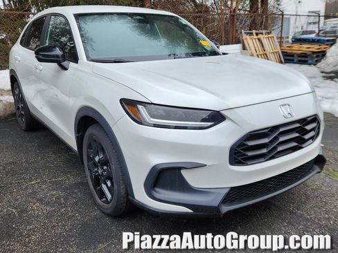 Certified 2023 Honda HR-V Sport image 1