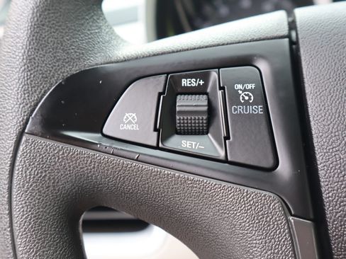 Used 2017 Chevrolet Equinox LS FWD image 22