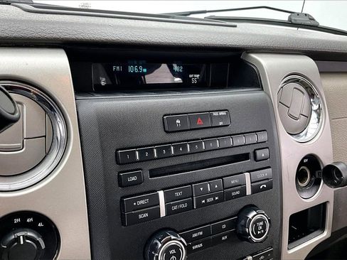 Used 2010 Ford F150 XLT image 21