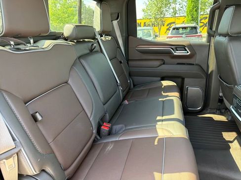 Used 2024 GMC Sierra 1500 Denali AWD/4WD image 28