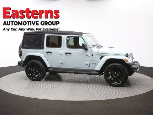 Used 2023 Jeep Wrangler Unlimited Sahara w/ Cold Weather Group AWD/4WD image 46